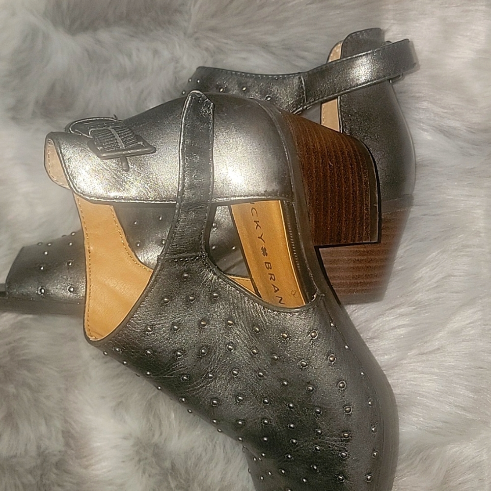 🎁FEELING LUCKY. 🎁🎁 Pewter Slings with studs.. 2.5 heel. As pictured - Picture 2 of 8